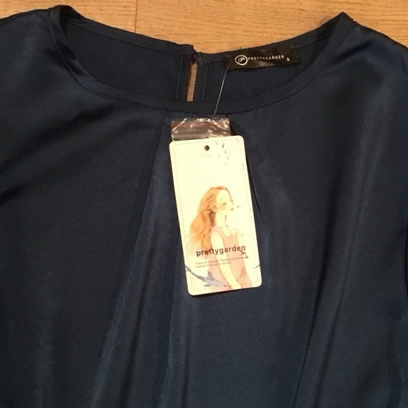 Women's Satin Long Sleeve Crewneck Cutout Cocktail Dress - Picture 7 of 7